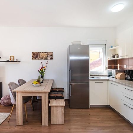 Apartment Karla Zadar Eksteriør billede