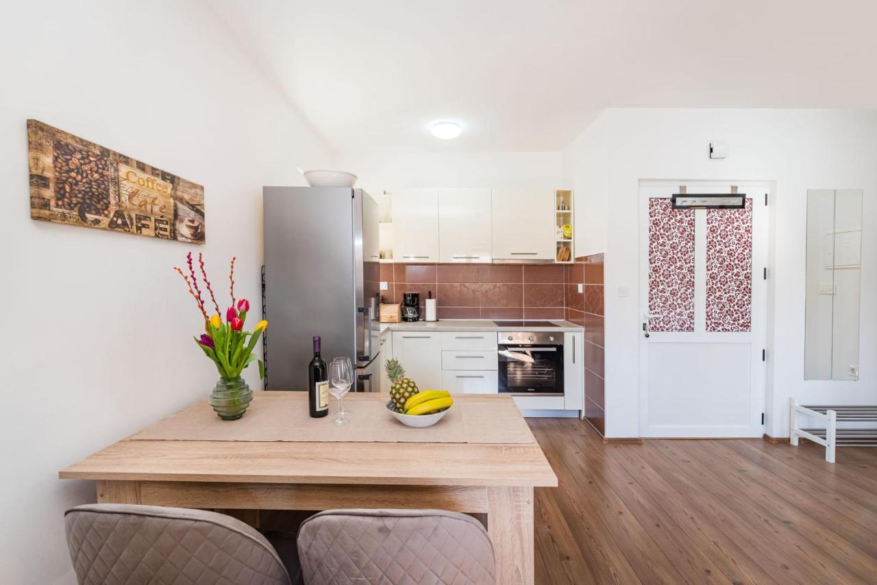 Apartment Karla Zadar Eksteriør billede